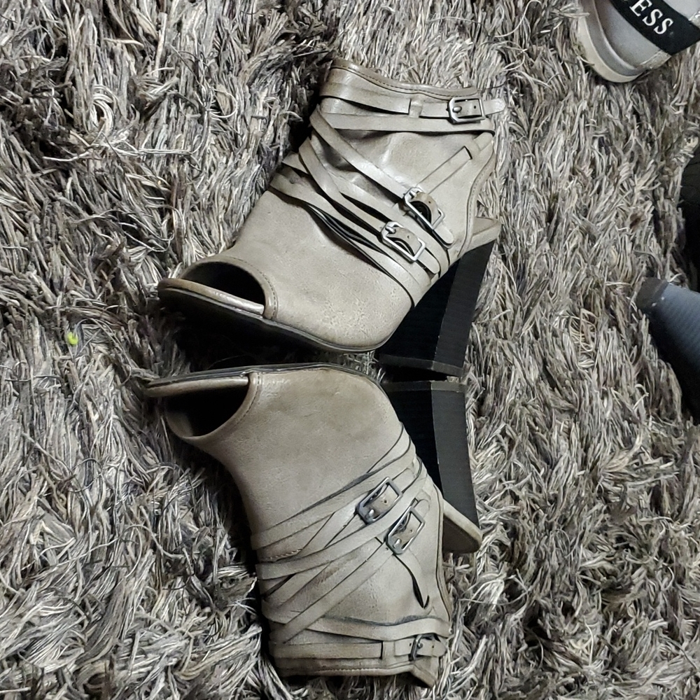 Women "Heel Boots"